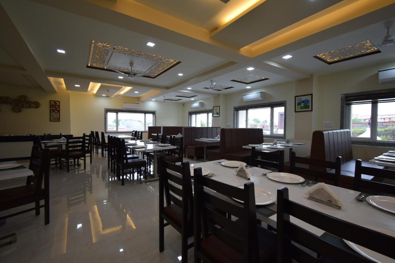 The Sky Imperial- Hotel Gopal Darshan Nathdwara Ngoại thất bức ảnh