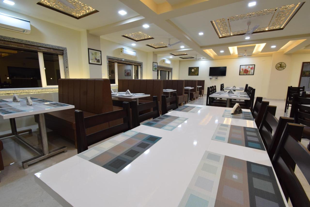 The Sky Imperial- Hotel Gopal Darshan Nathdwara Ngoại thất bức ảnh