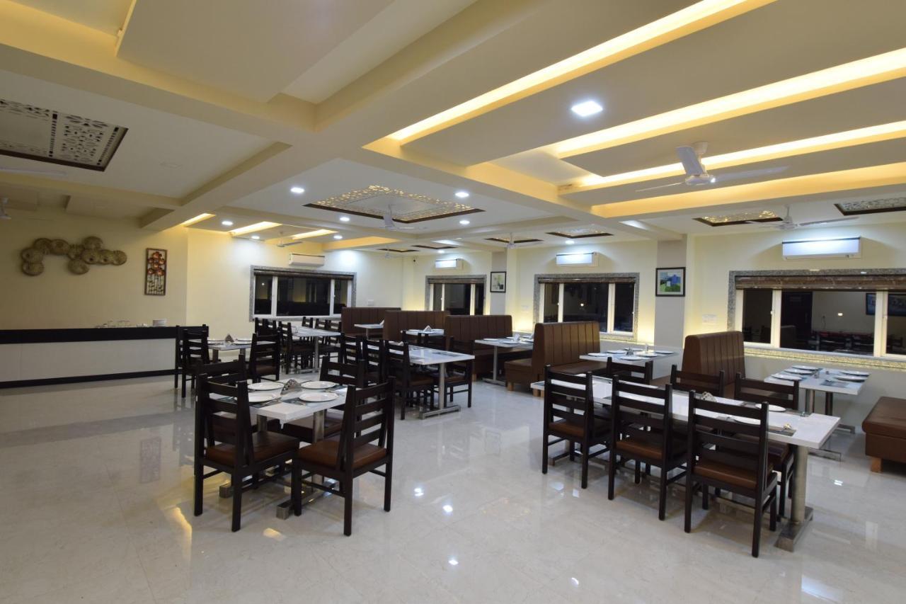 The Sky Imperial- Hotel Gopal Darshan Nathdwara Ngoại thất bức ảnh