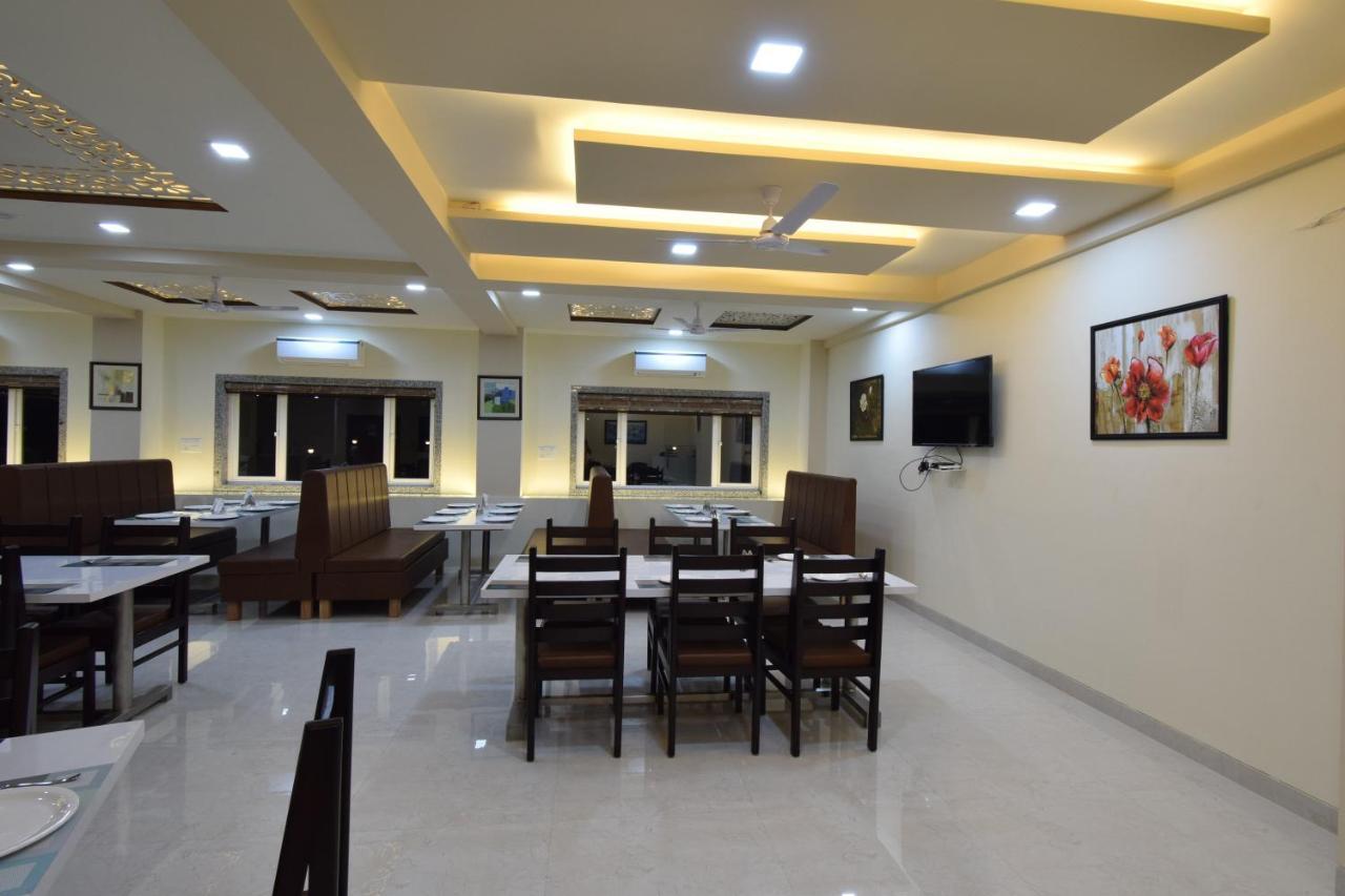 The Sky Imperial- Hotel Gopal Darshan Nathdwara Ngoại thất bức ảnh